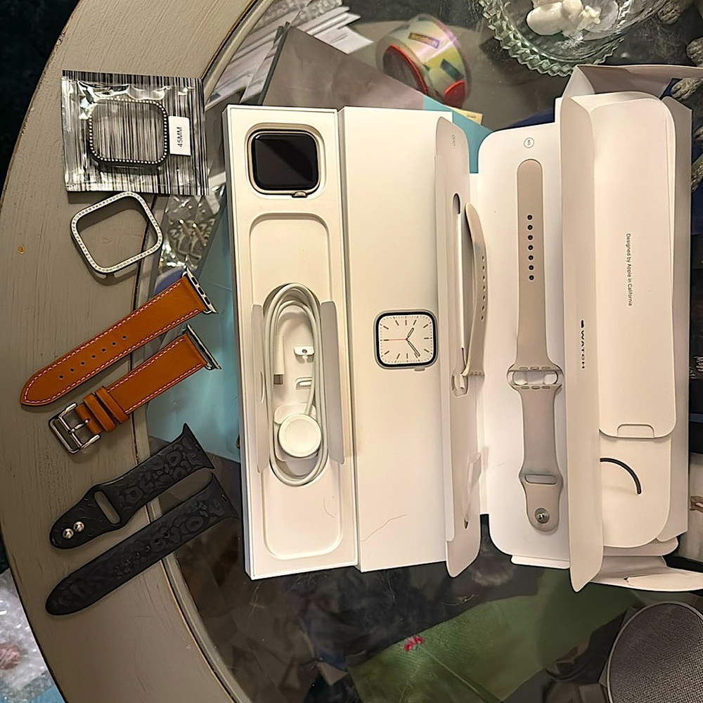 Apple Watch Series 7 45mm Starlight Alum Star Sp Band GPS/Cellular-